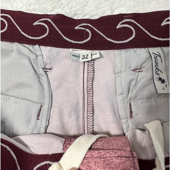 Trunks  red swim trunks size 32 crabs - Picture 4 of 10